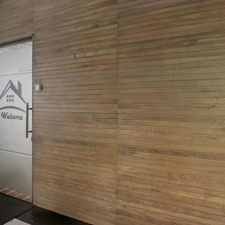 Super Hotel O Vip Road Formerly Hotel Lotus スーラト エクステリア 写真
