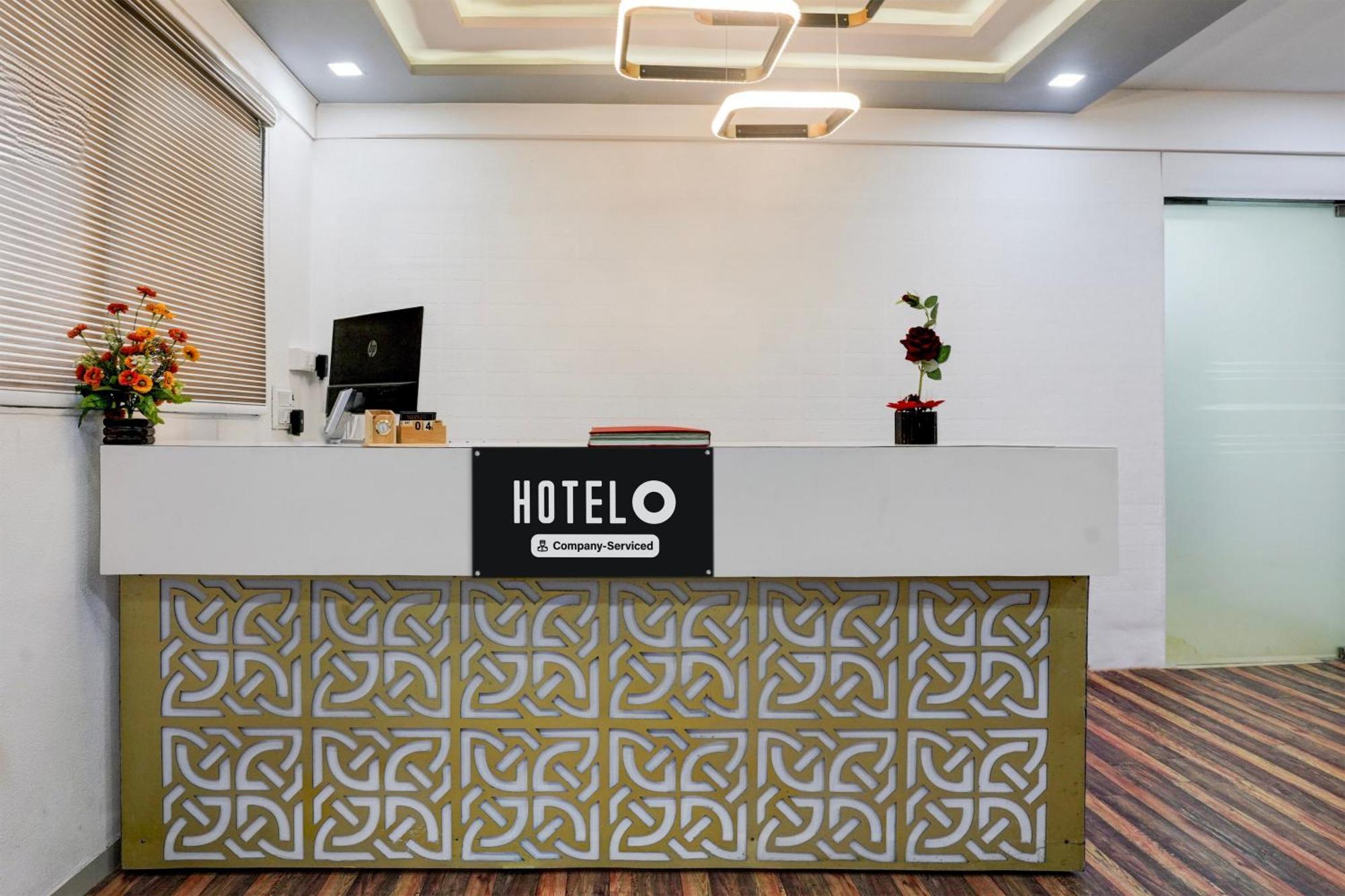 Super Hotel O Vip Road Formerly Hotel Lotus スーラト エクステリア 写真